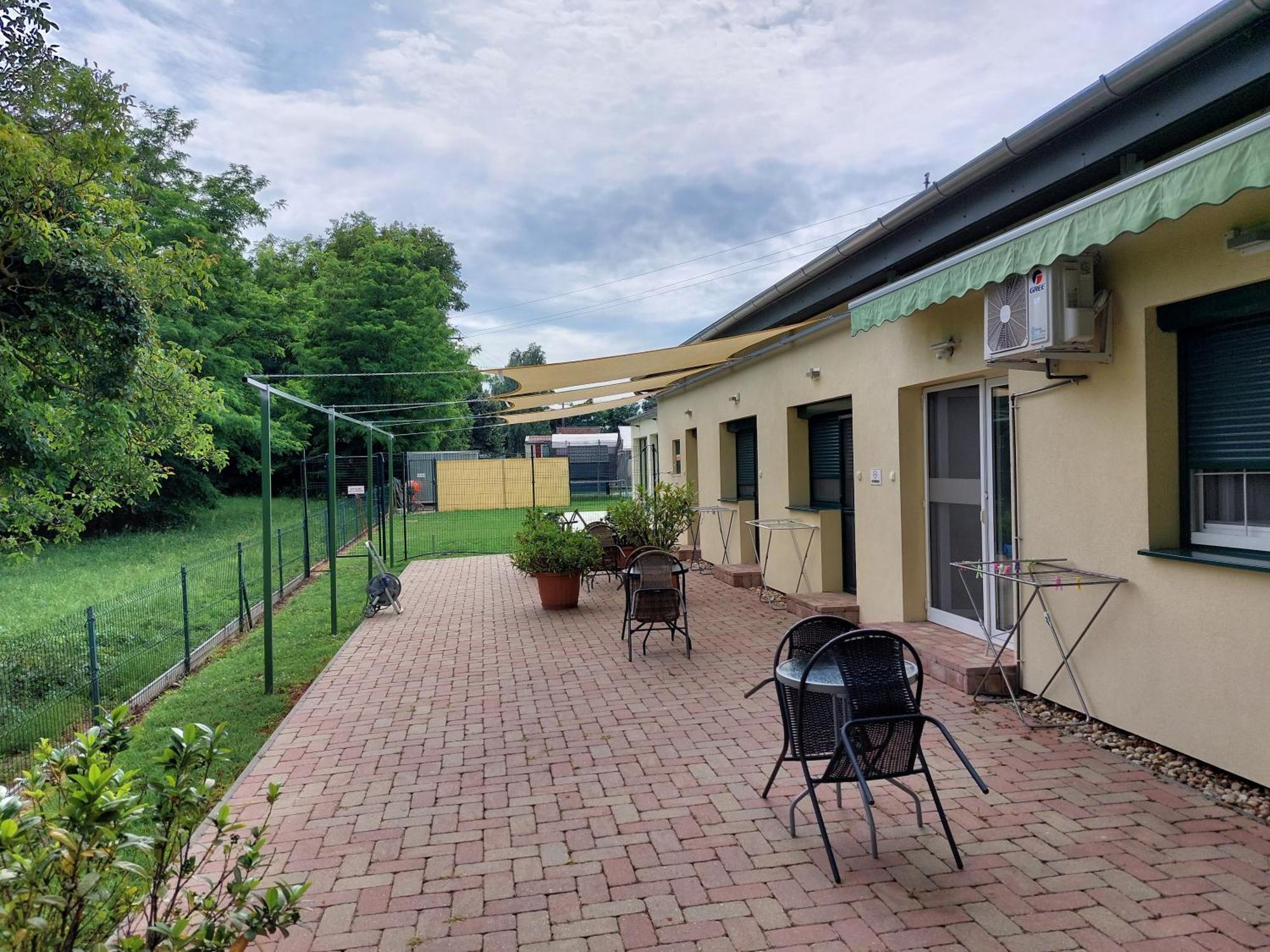 Szarszo Panzio Bed & Breakfast Balatonszarszo Dış mekan fotoğraf