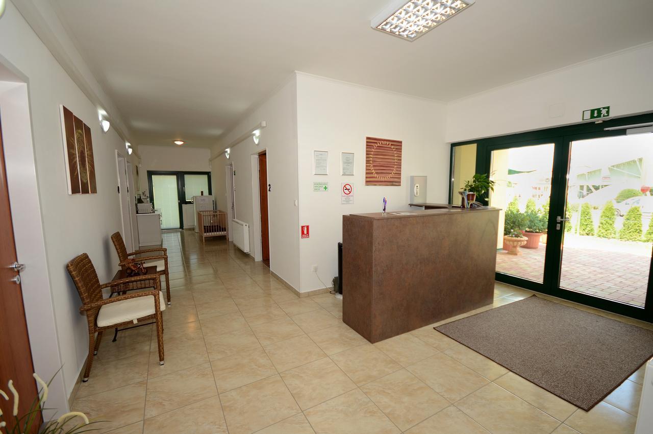 Szarszo Panzio Bed & Breakfast Balatonszarszo Dış mekan fotoğraf