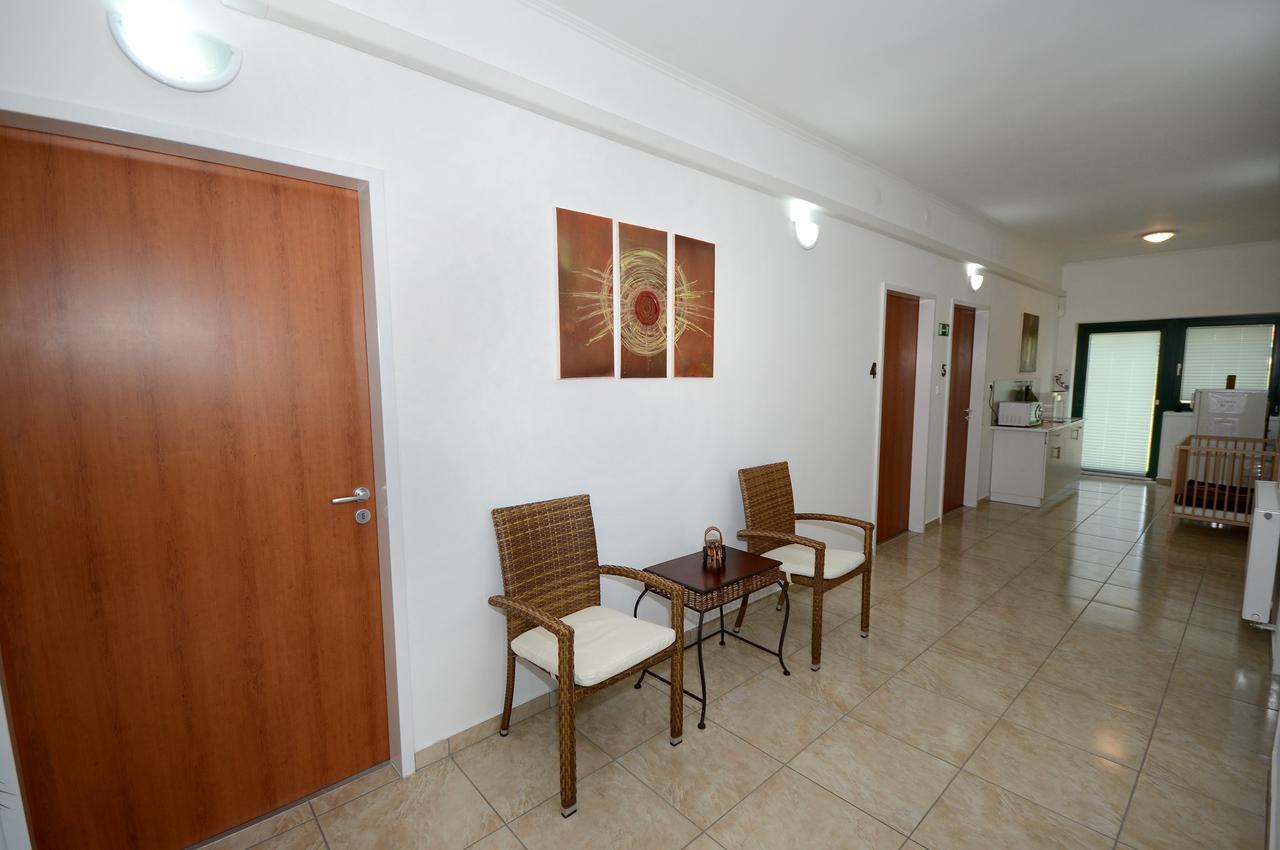 Szarszo Panzio Bed & Breakfast Balatonszarszo Dış mekan fotoğraf